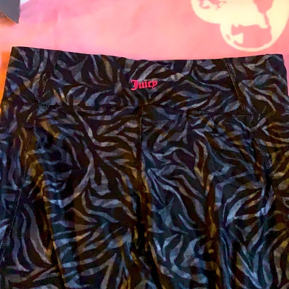 JUICY COUTURE CROP LEGGINGS - Picture 4 of 6